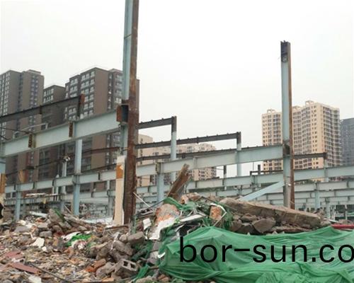 拆(chai)遷(qian)工(gong)程(cheng)