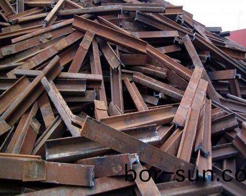 廢(fei)舊鋼(gang)材迴收(shou)